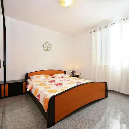 Guest house Holiday &